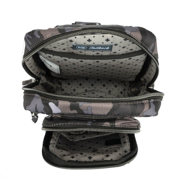 Lug Tailback Sling Bag NWT - Picture 11 of 16